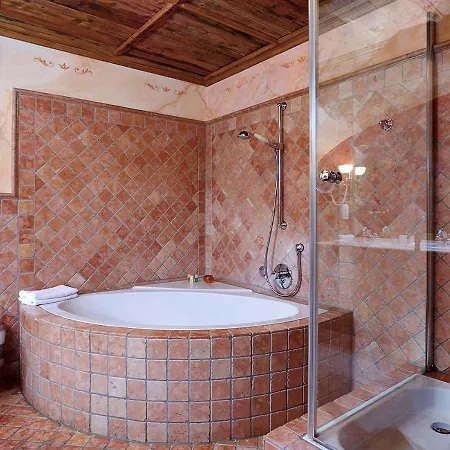 Historik Gotisches Haus Garni