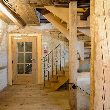 Gotisches Haus 4*