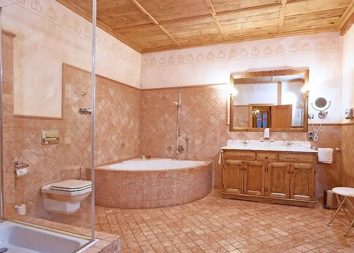 Historik Gotisches Haus Garni Pensionat 4*