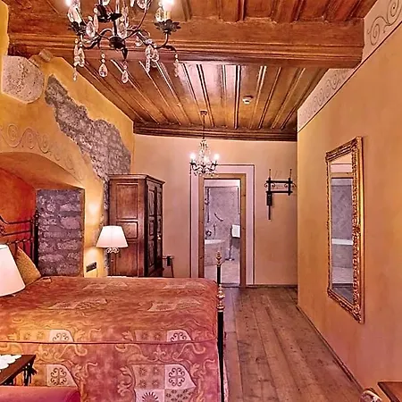 Gasthof Historik Gotisches Haus Garni